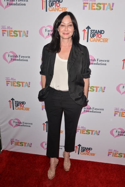 Shannen Doherty arrives at The Farrah Fawcett Foundation's Tex-Mex Fiesta