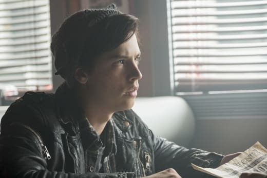 Riverdale Season 2 Episode 8 Review Chapter Twenty One House Of The Devil Tv Fanatic