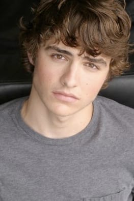 Dave Franco Photo