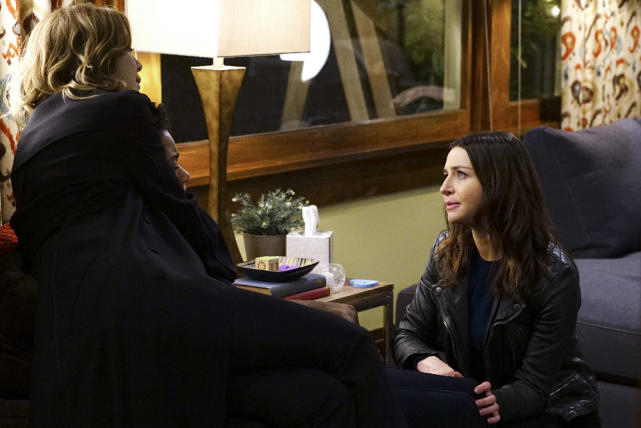 Familiar Pain - Grey's Anatomy Season 13 Episode 19