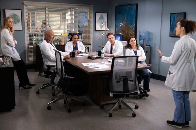 Grey's Anatomy Round Table: Owen vs Link, Lucas' Epiphany & A New