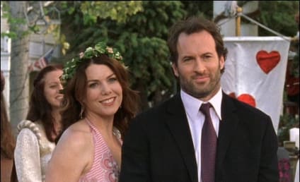 Gilmore Girls Revival Update! It's Official! Who's Returning?!