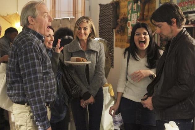 Happy Endings Guest Stars