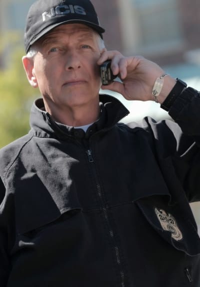 Commanding Presence - NCIS Season 17 Episode 19