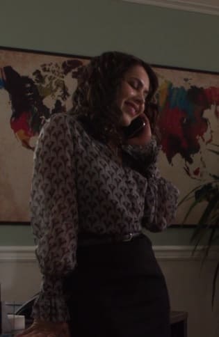 Smitten Isabel - Designated Survivor Season 3 Episode 5