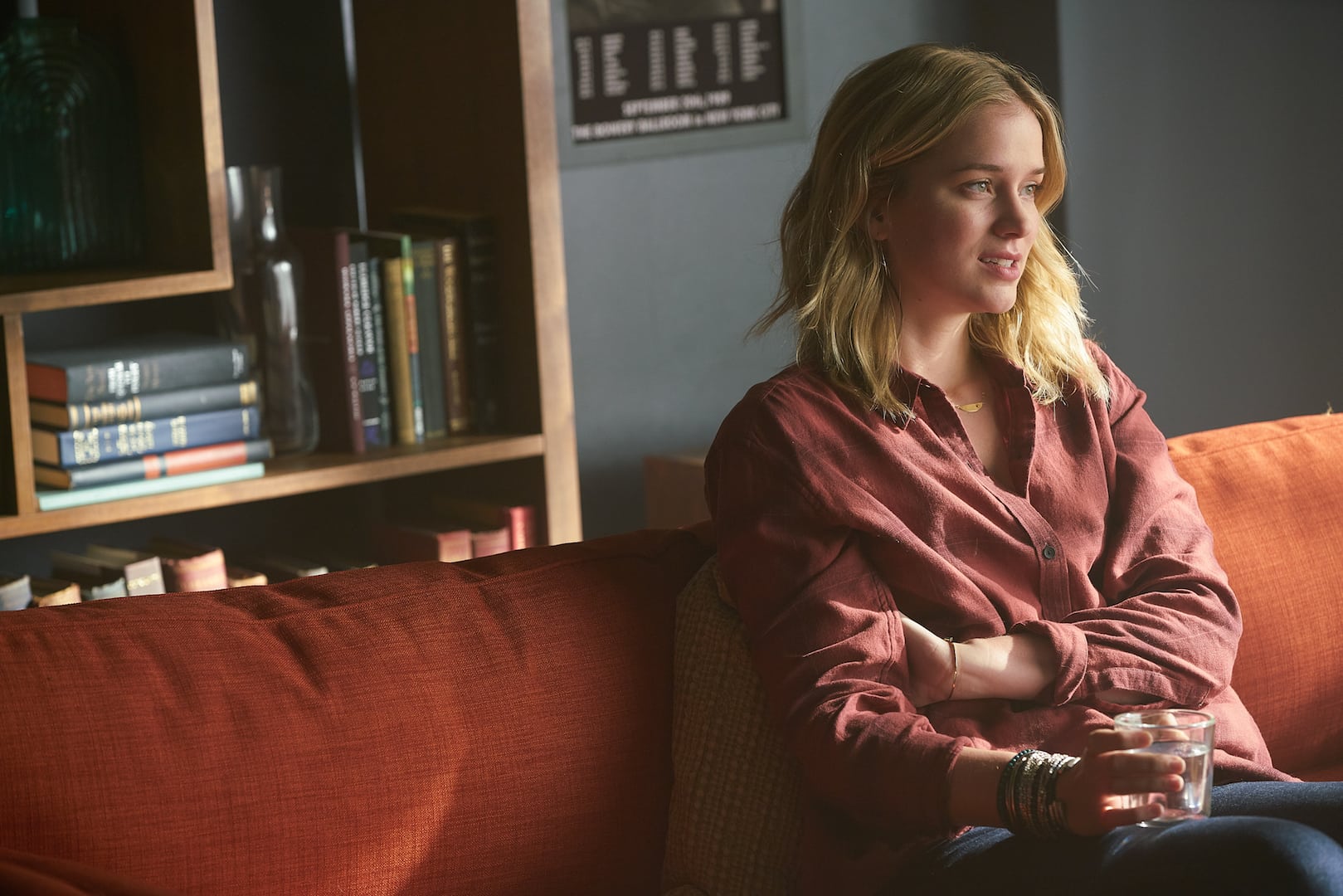 You Season 1 Episode 8 Beck talks to Nicky - YOU Season 1 Episode 8 - TV Fanatic