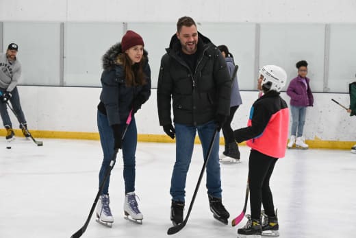 Hockey Family Fun  - Chicago PD Season 10 Episode 18