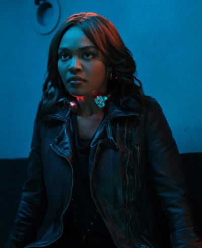 Captive - Black Lightning Season 3 Episode 10