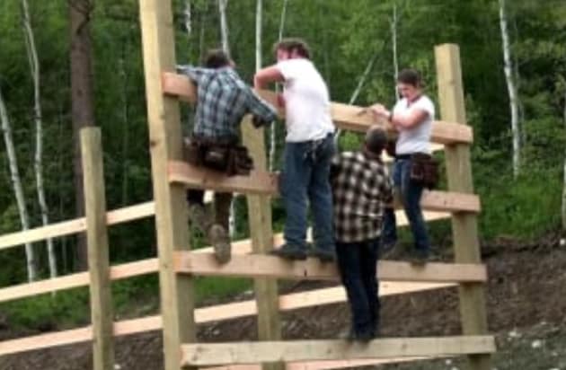 Finishing the Barn - Alaskan Bush People