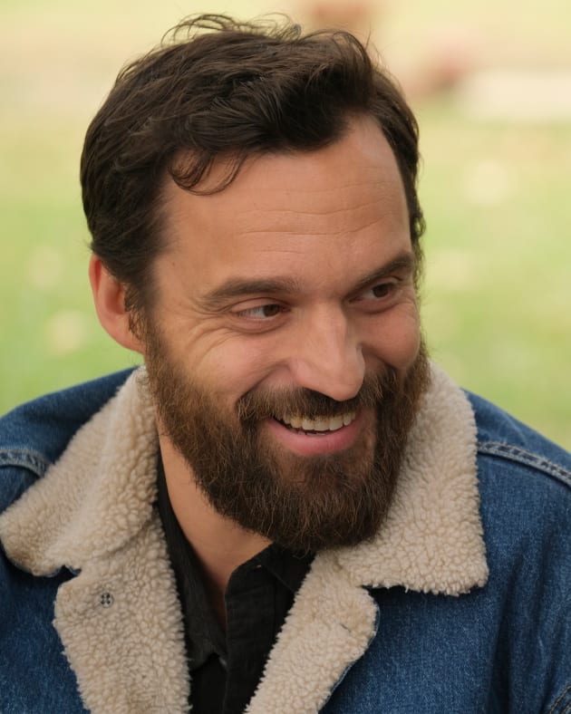A Smiley Grey - Stumptown Season 1 Episode 6
