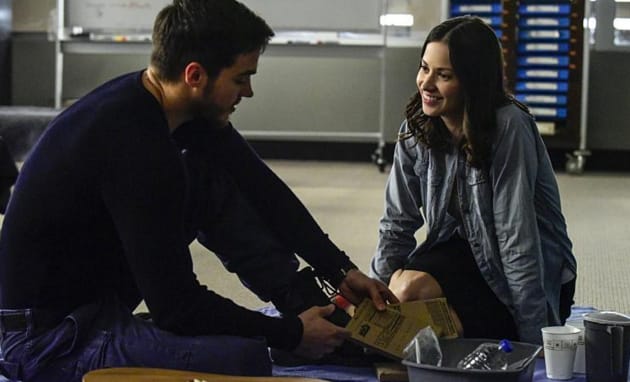 Containment Episodenguide Containment Episodenguide