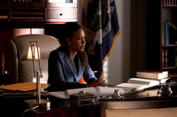 Suits season clearance 1 ep 6