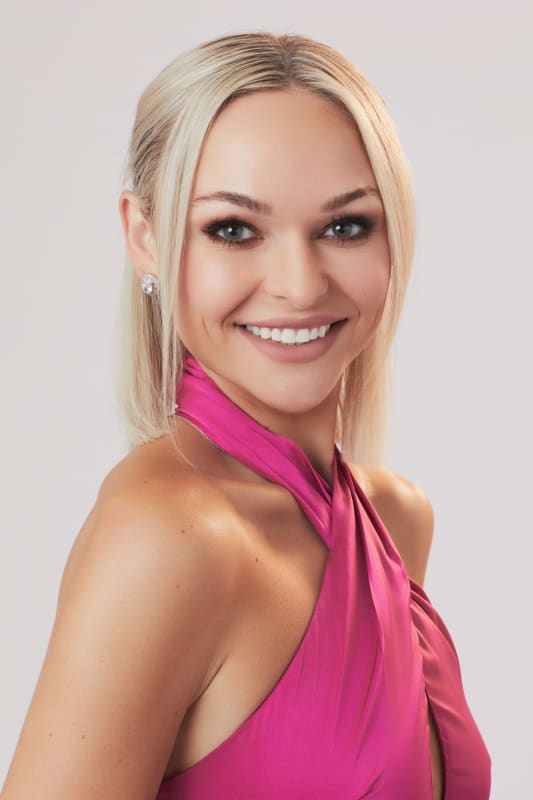 Olivia M. - 25 - Stylist - Cincinnati, Ohio - The Bachelor