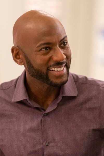 Baby Blues - A Million Little Things Season 2 Episode 1