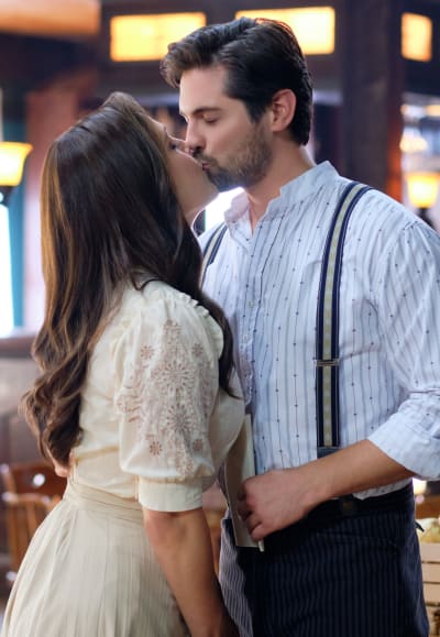 Elizabeth and Lucas Share a Kiss - When Calls the Heart Season 10 Episode 1