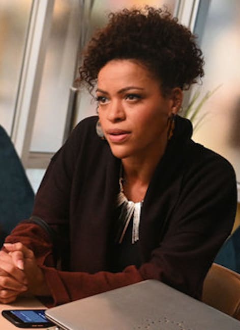 Tatiana talk - Zoey's Extraordinary Playlist Season 2 Episode 4