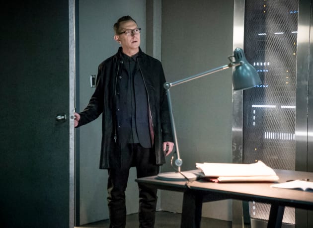 Starting Without Me? - Arrow Season 6 Episode 12