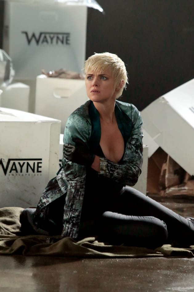 Barbara on Her Knees - Gotham Season 5 Episode 1