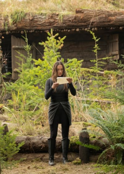 Watch the 100 sale season 7 episode 2