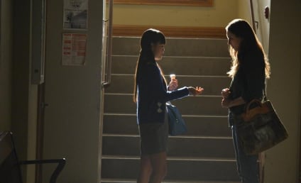 Pretty Little Liars Picture Preview: Pill Popping and Teacher Trailing