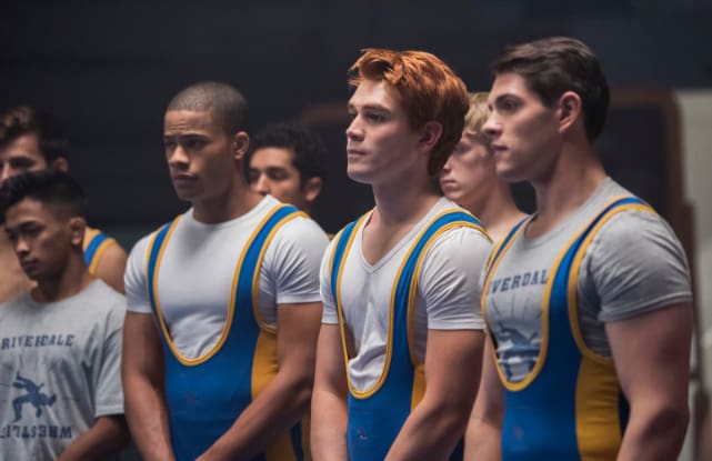 Who Will Make The Team? - Riverdale Season 2 Episode 11