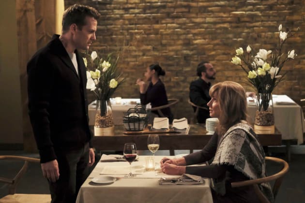 Repairing a Relationship - Suits