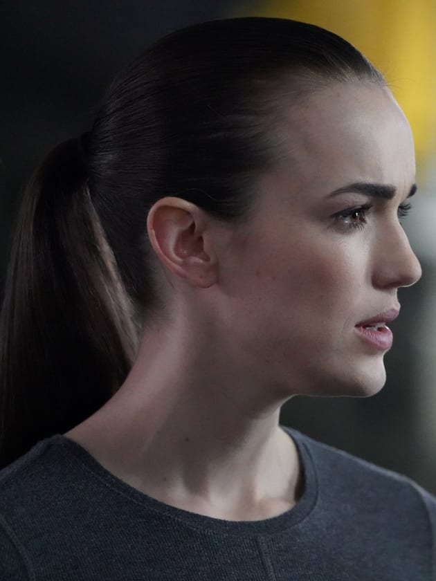 Jemma Simmons Agents Of Shield Season 7 Episode 9 Tv Fanatic 