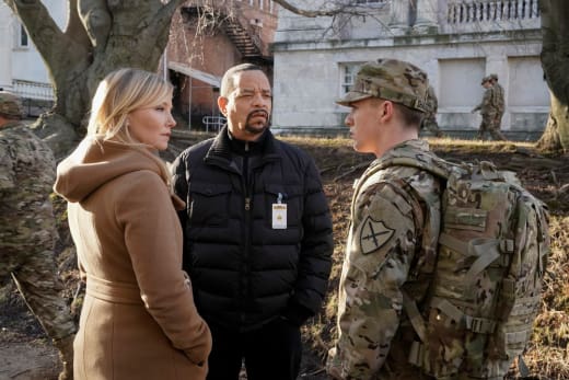 Law And Order Svu Season 11 Episode 17 Watch Online - Watch Law Order Svu Season 17 Episode 7 Online Tv Fanatic : Benson works with a young woman to help her remember the details and suspects in her rape.