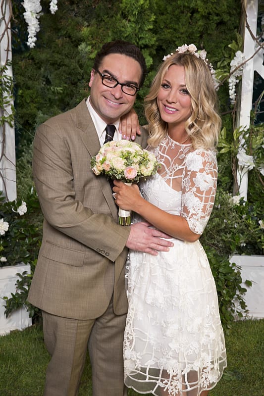 Mr. and Mrs. Hoftstadter - The Big Bang Theory Season 10 Episode 1