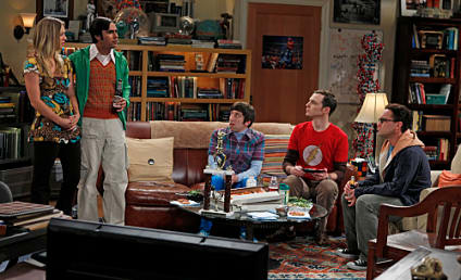 The Big Bang Theory Season 5 Premiere Pics: A Penny for Her Thoughts?