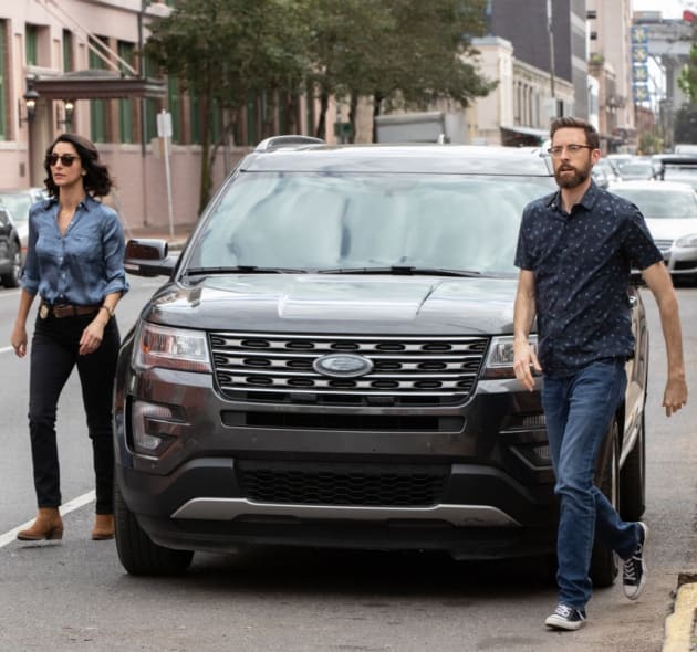 Searching for a Suspect - NCIS: New Orleans Season 5 Episode 20