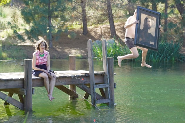 Swimming with a Painting - Last Man on Earth Season 3 Episode 9