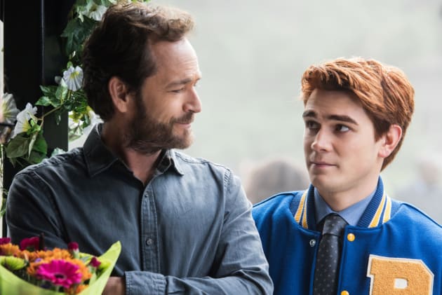 Flower Delivery - Riverdale Season 1 Episode 4