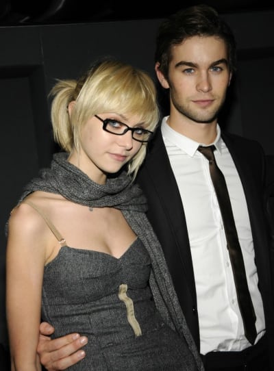 Dressed Up In New York Taylor Momsen And Chace Crawford Tv Fanatic