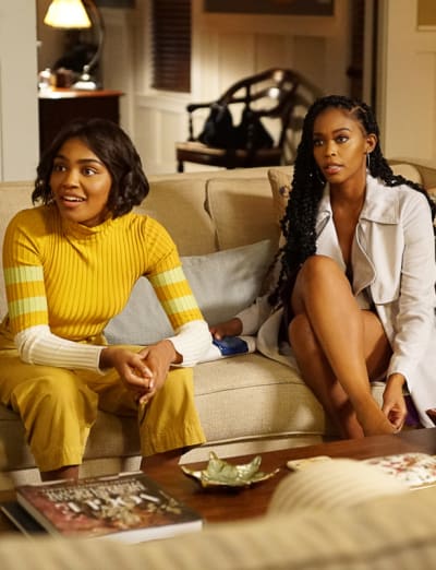 Emotional Reunion - Tall - Black Lightning Season 3 Episode 3