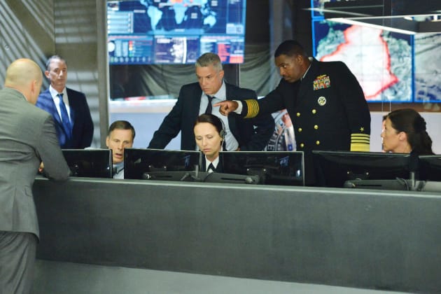 Let's Hit There - Designated Survivor Season 1 Episode 4