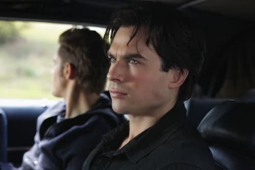 The Vampire Diaries: 8x04 - Tyler morreu? Elena salva Damon