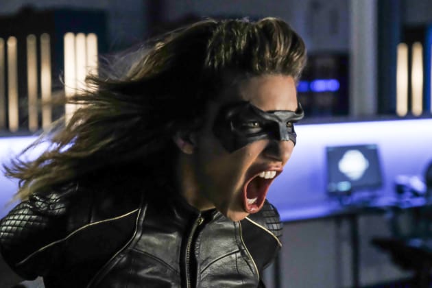 Hear The Canary Roar - Arrow Season 6 Episode 4