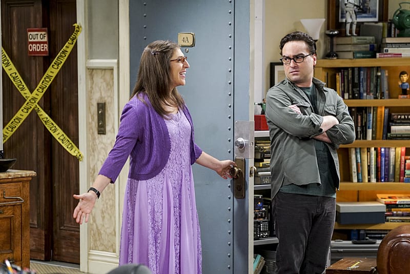 The big bang theory season best sale 10 episode 1 watch online