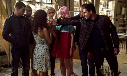 sense 8 cast