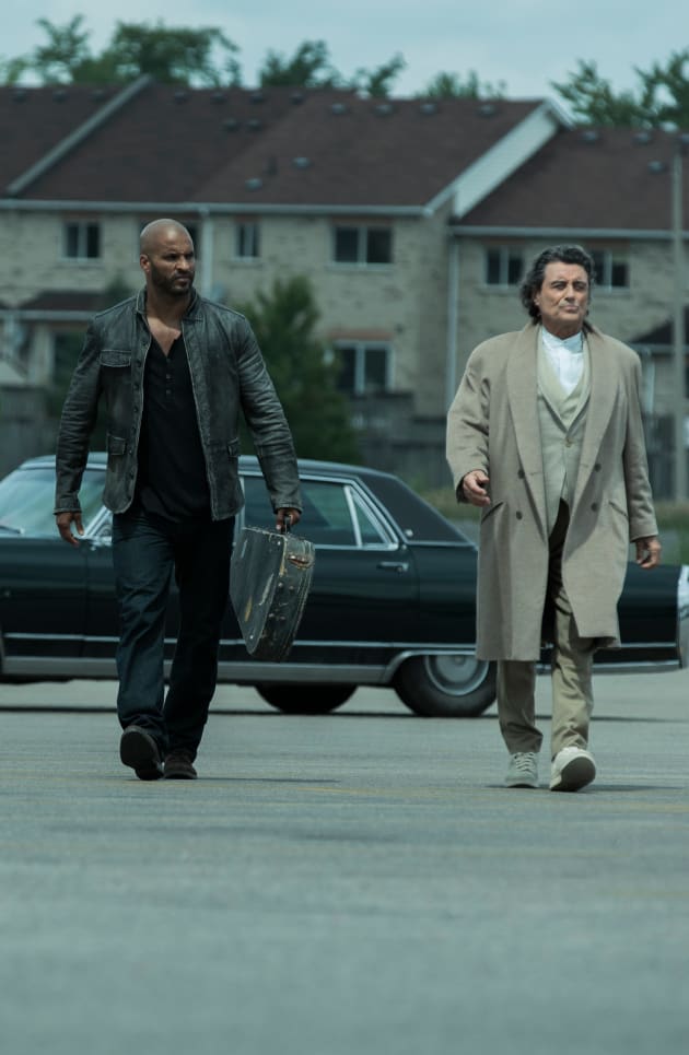 Crossing the Lot - American Gods Season 2 Episode 6