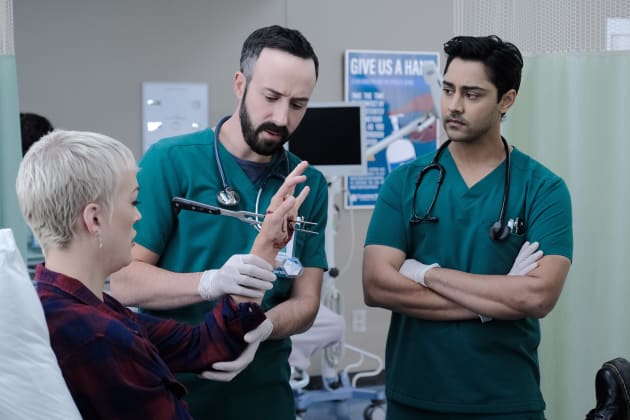 Thanksgiving Mishap - The Resident Season 3 Episode 8