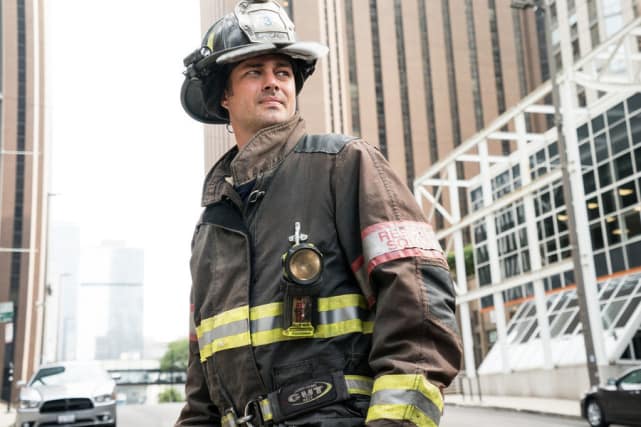 A new commanding officer chicago fire
