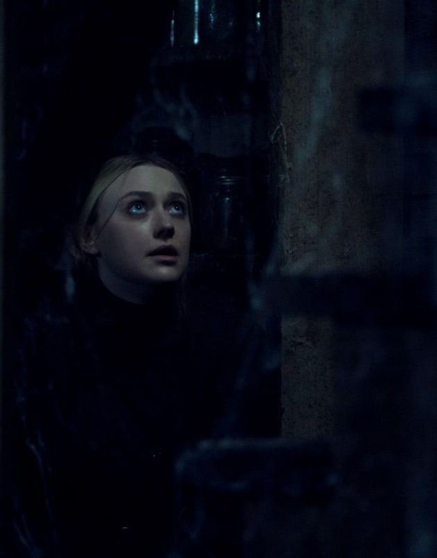 Stealthy Approach - The Alienist: Angel of Darkness Season 1 Episode 5