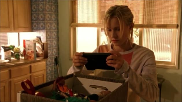 Veronica Mars Looks Back