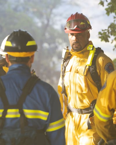 Sully in the Wildfire - Station 19 Season 7 Episode 10