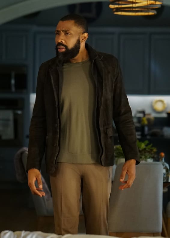 Worried Husband - Black Lightning Season 3 Episode 12