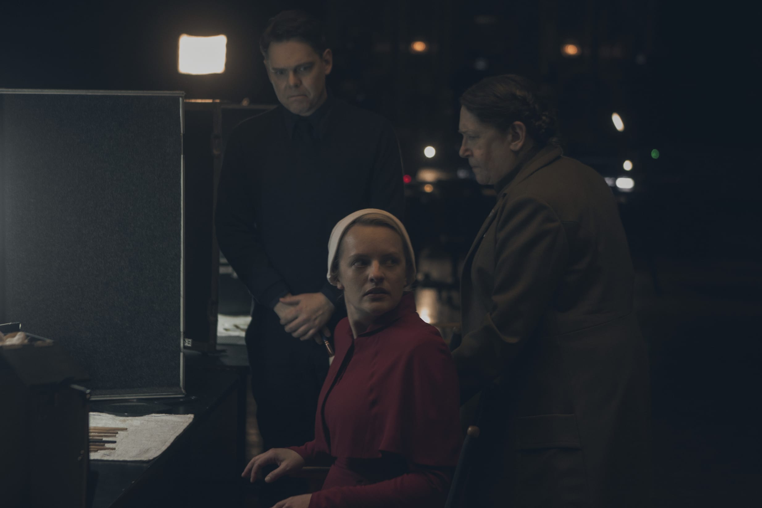 The Handmaid S Tale Season 3 Episode 5 Review Unknown Caller Tv