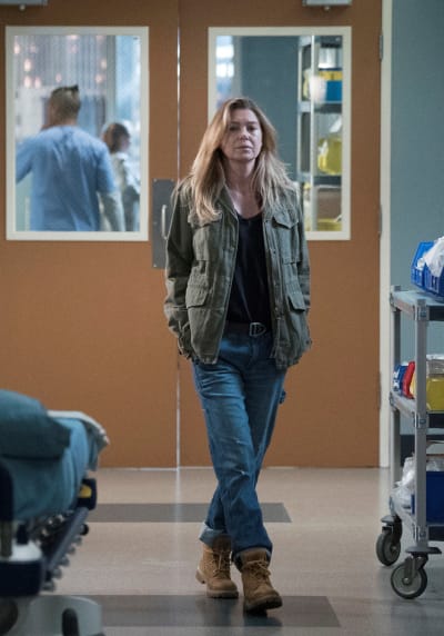 Mer Dressed Down - Tall  - Grey's Anatomy Season 16 Episode 4