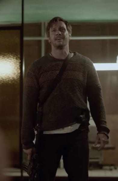Nick Finds Emily - Absentia Season 3 Episode 9